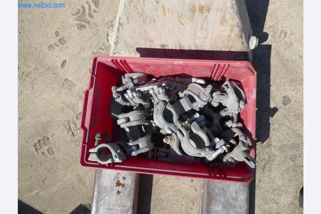 Dobře udržované stroje z oblasti interiérového designu a stavebnictví-4