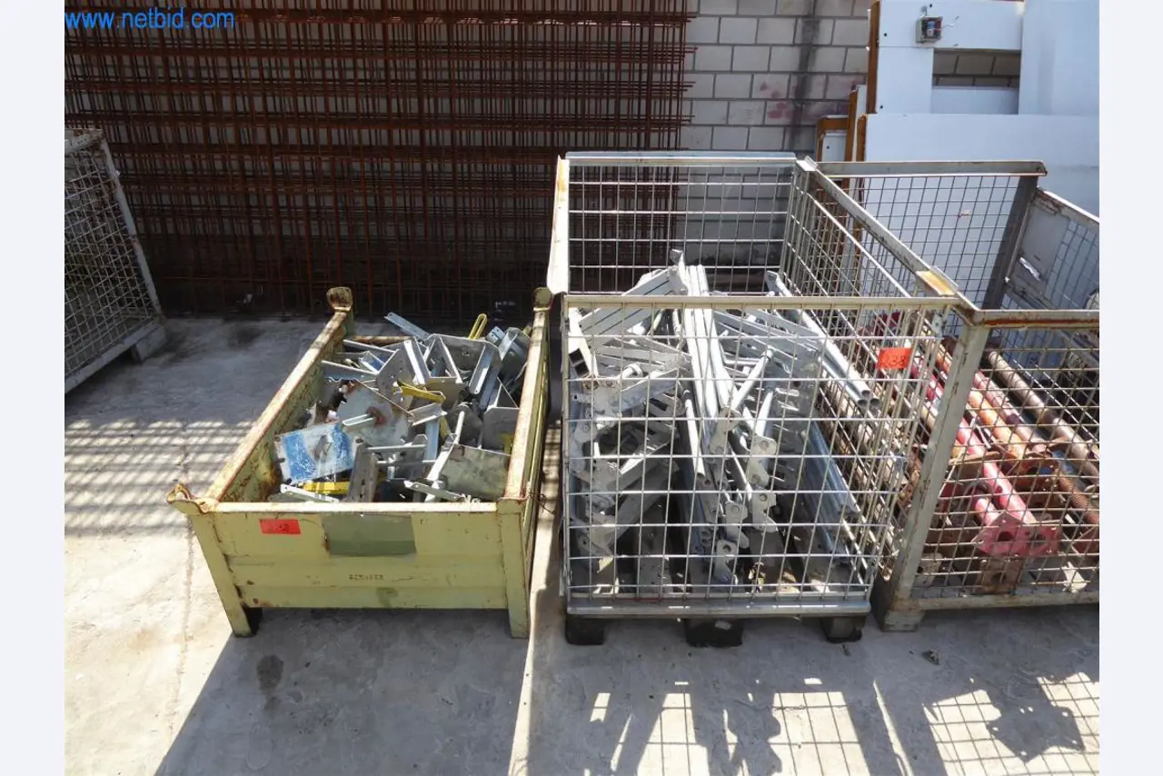 Máquinas en buen estado del sector del diseño de interiores y la construcción-1