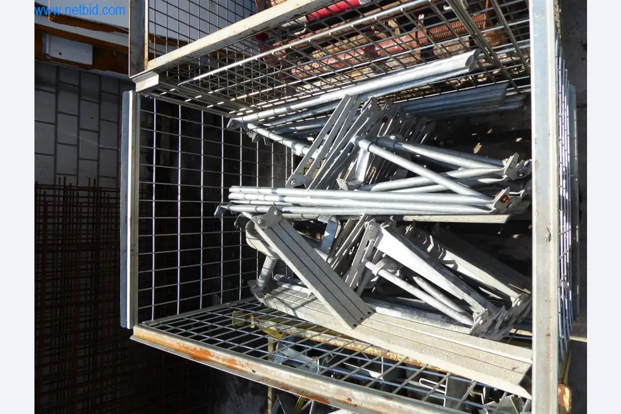 Máquinas en buen estado del sector del diseño de interiores y la construcción-2