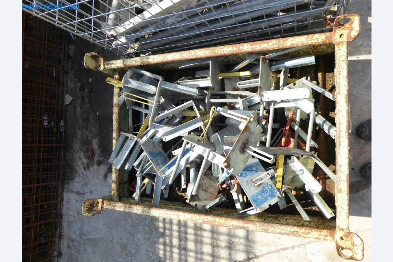 Máquinas en buen estado del sector del diseño de interiores y la construcción-3