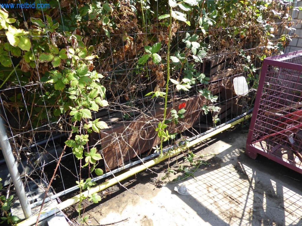 Máquinas bem conservadas do sector da decoração de interiores e da construção-2