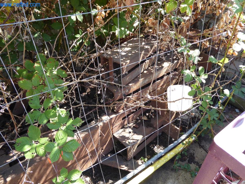 Máquinas bem conservadas do sector da decoração de interiores e da construção-4