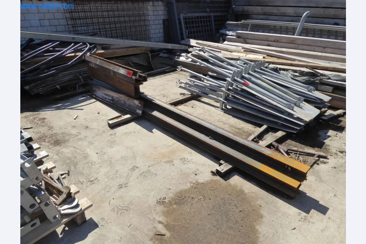 Máquinas en buen estado del sector del diseño de interiores y la construcción-5