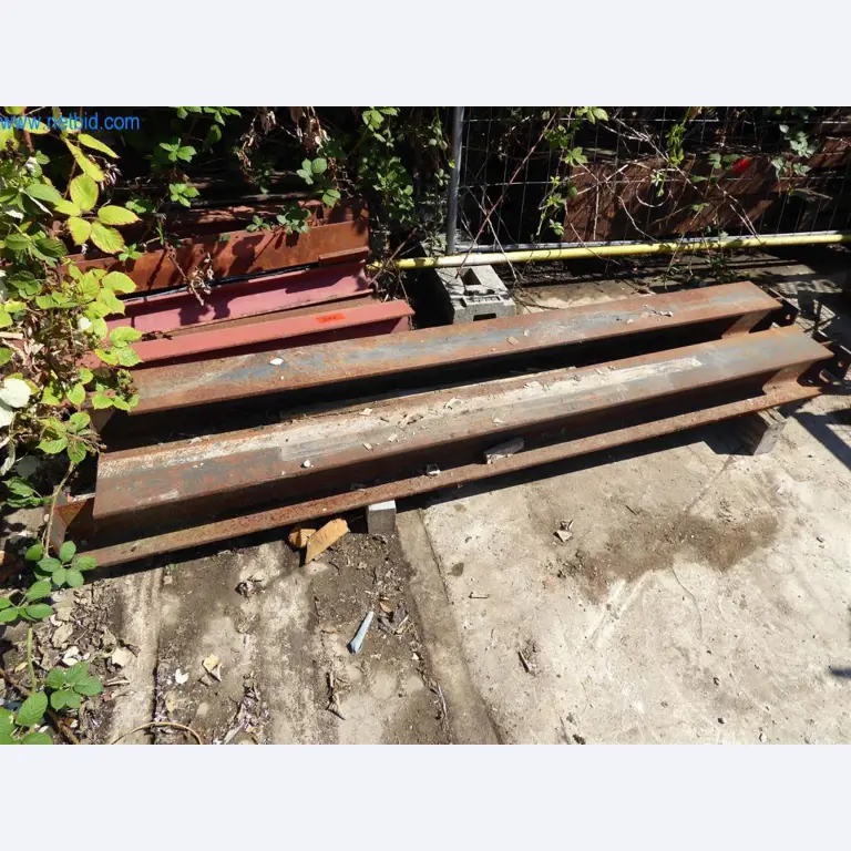 Máquinas en buen estado del sector del diseño de interiores y la construcción-7