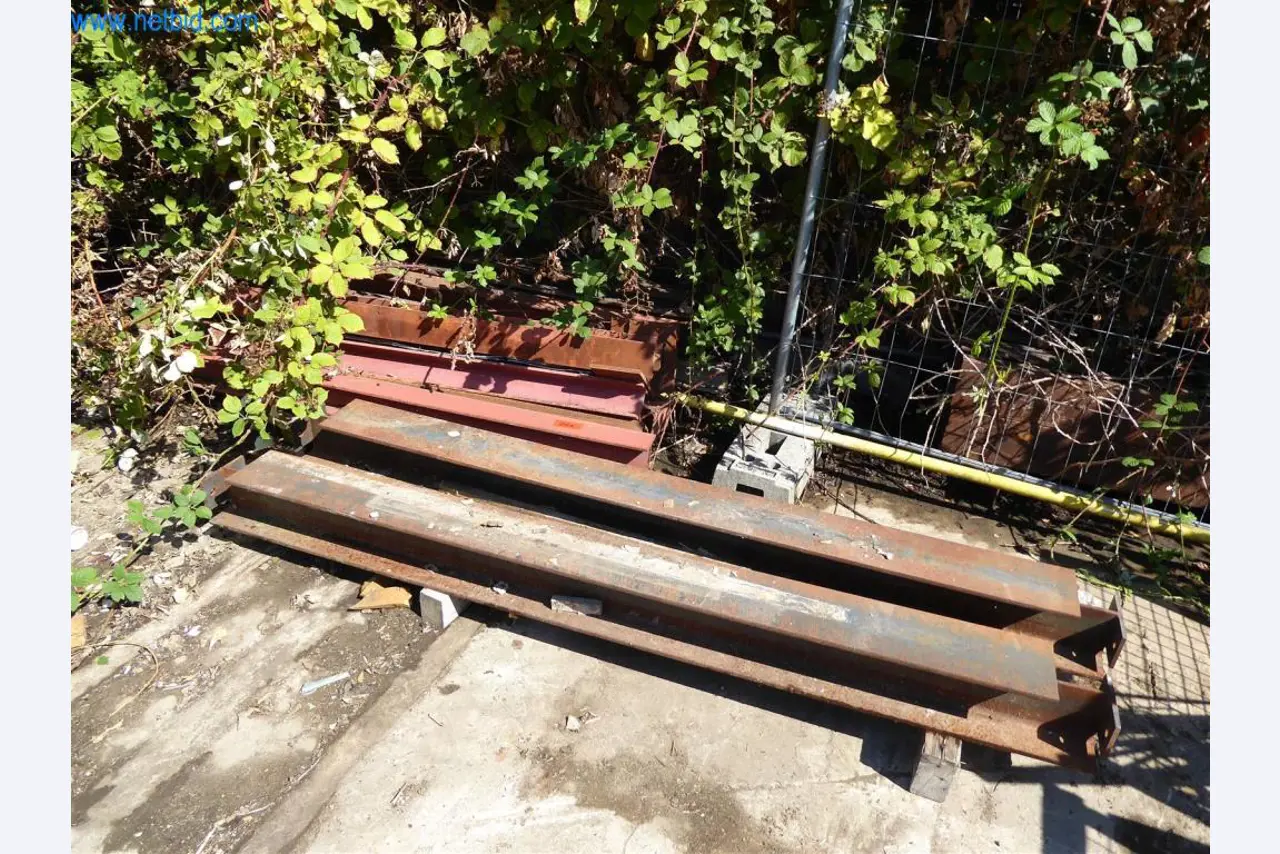 Máquinas en buen estado del sector del diseño de interiores y la construcción-8