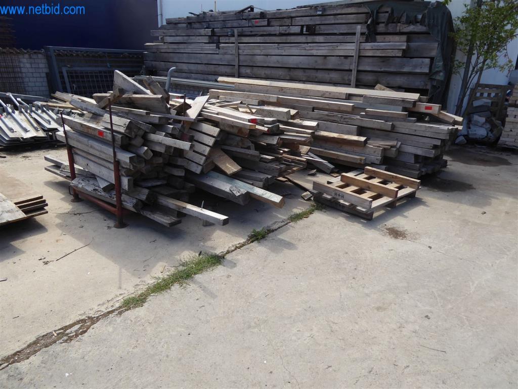 Máquinas en buen estado del sector del diseño de interiores y la construcción-1