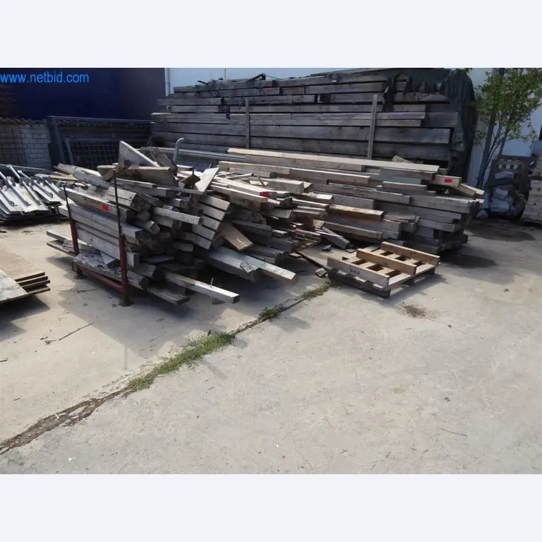 Máquinas en buen estado del sector del diseño de interiores y la construcción-1