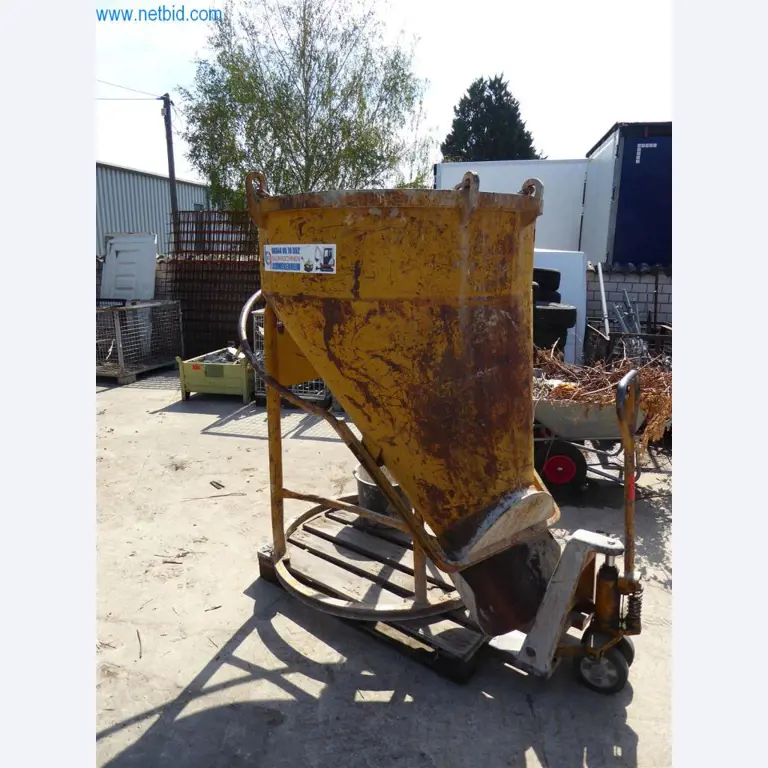 Dobro vzdrževani stroji iz sektorja notranjega oblikovanja in gradbeništva-1