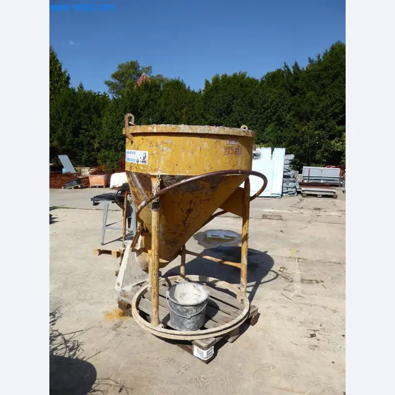 Dobro vzdrževani stroji iz sektorja notranjega oblikovanja in gradbeništva-2