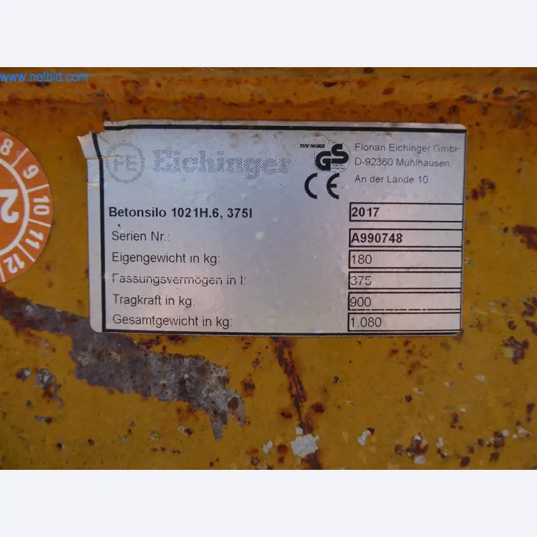 Dobro vzdrževani stroji iz sektorja notranjega oblikovanja in gradbeništva-3