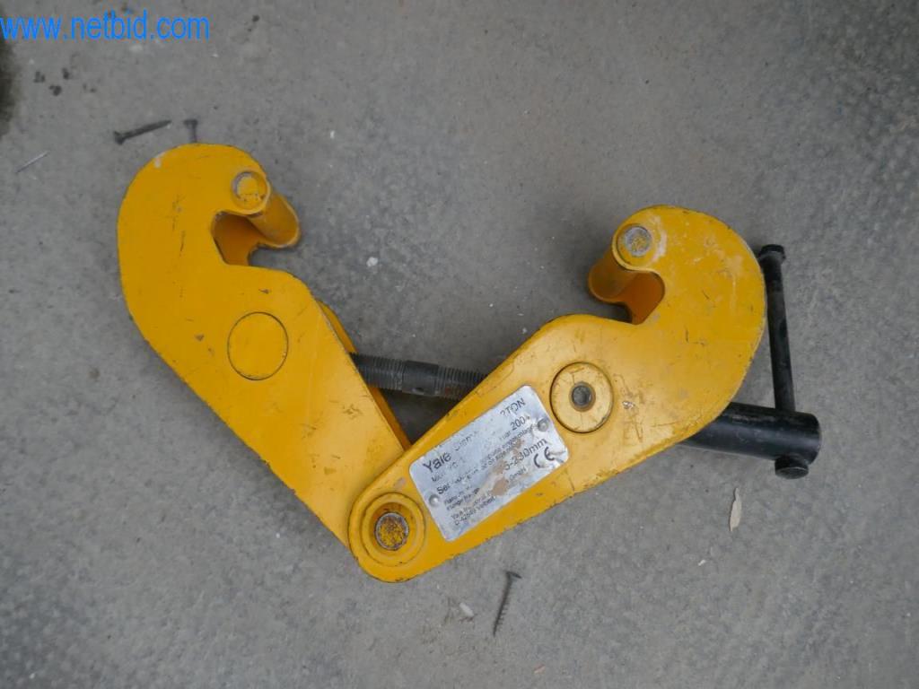 Dobro vzdrževani stroji iz sektorja notranjega oblikovanja in gradbeništva-3