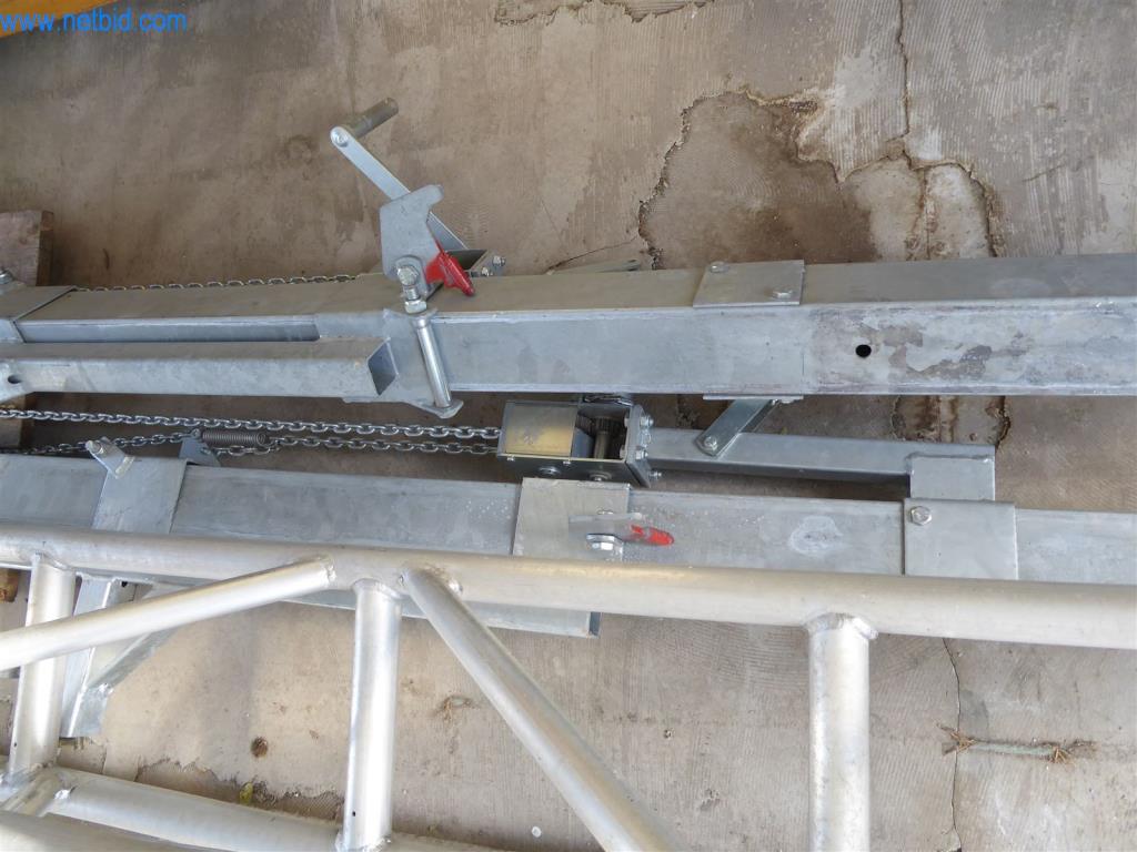 Máquinas bem conservadas do sector da decoração de interiores e da construção-3