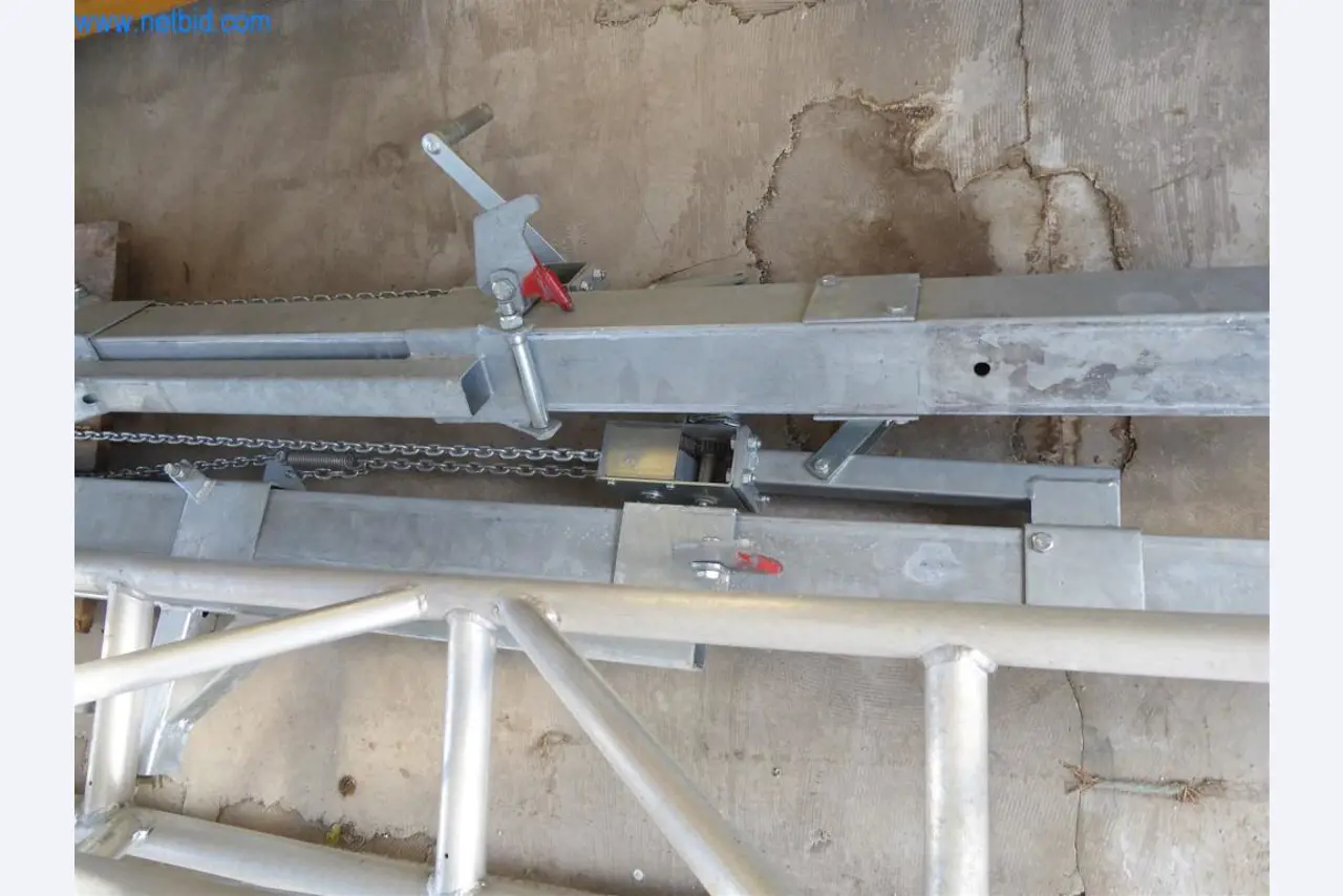 Well-maintained machines from the interior finishing and building trades sector-3