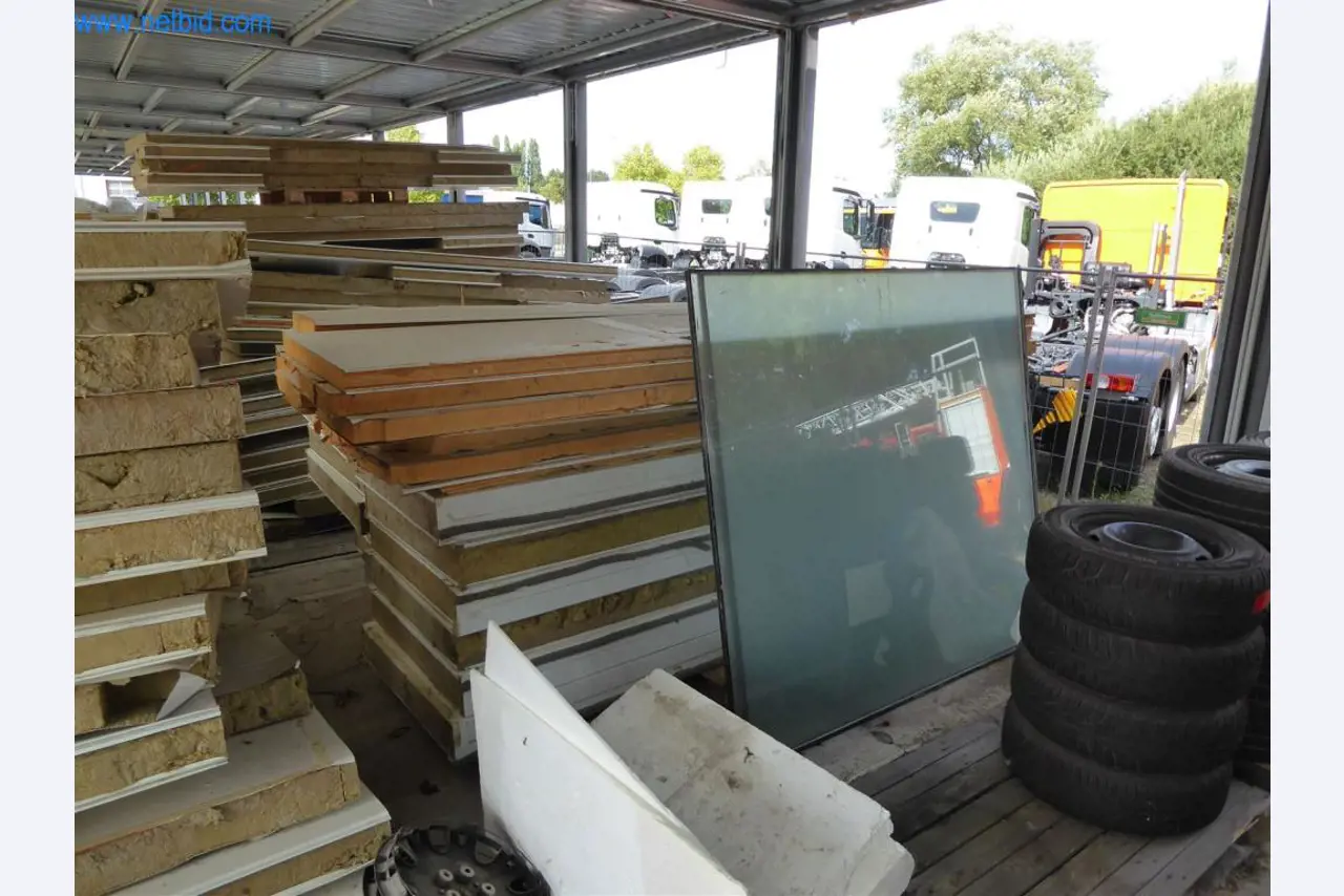 Máquinas en buen estado del sector del diseño de interiores y la construcción-10