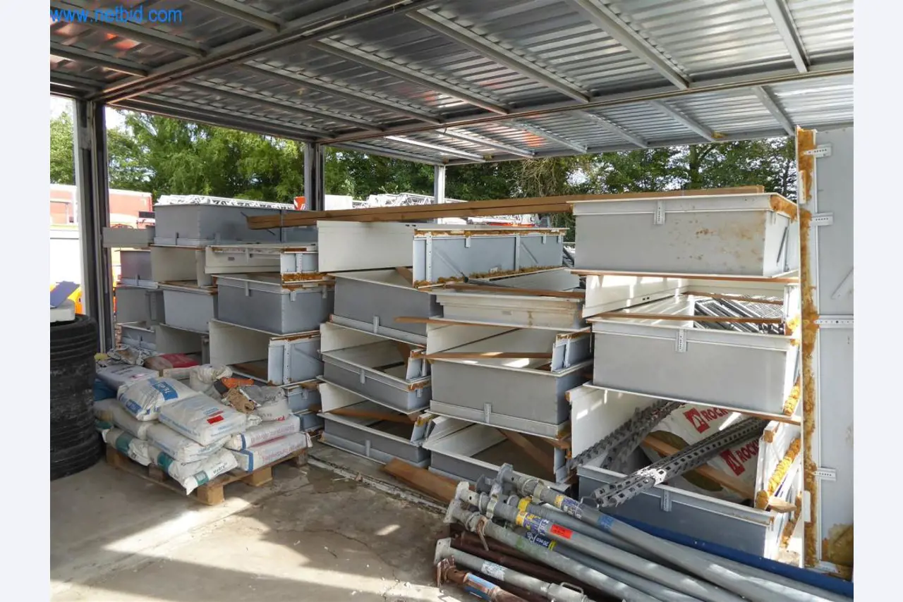 Máquinas en buen estado del sector del diseño de interiores y la construcción-11