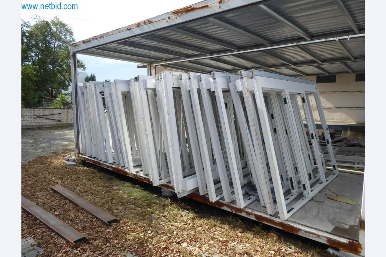 Máquinas en buen estado del sector del diseño de interiores y la construcción-15