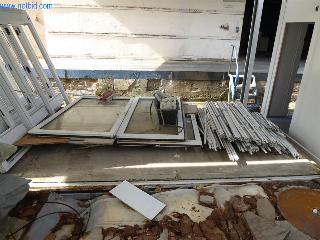 Máquinas bem conservadas do sector da decoração de interiores e da construção-16