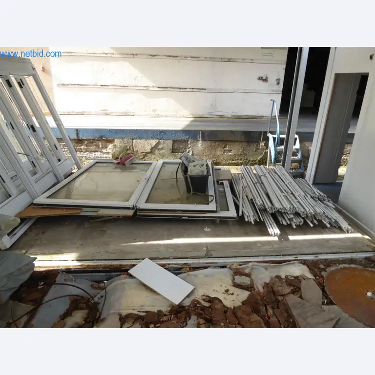 Máquinas en buen estado del sector del diseño de interiores y la construcción-16