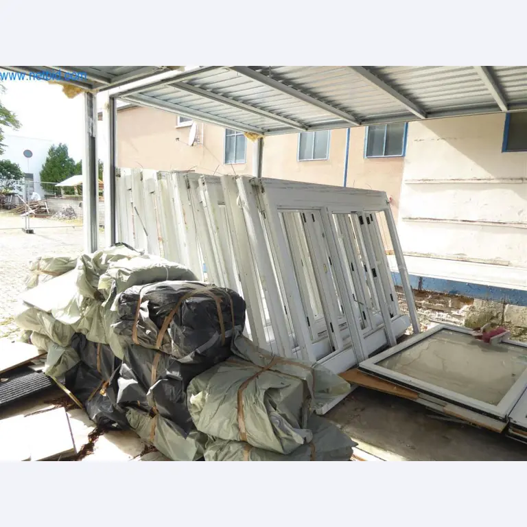 Máquinas en buen estado del sector del diseño de interiores y la construcción-17