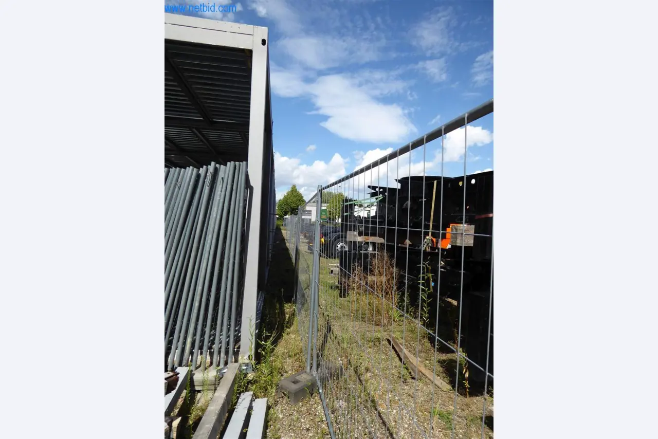 Dobře udržované stroje z oblasti interiérového designu a stavebnictví-3