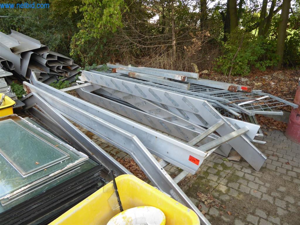 Máquinas bem conservadas do sector da decoração de interiores e da construção-1