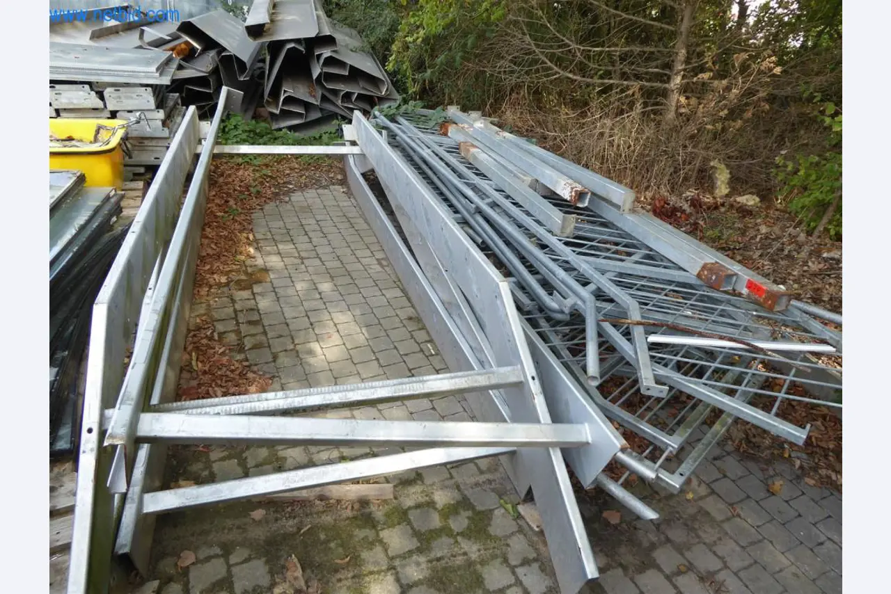 Máquinas en buen estado del sector del diseño de interiores y la construcción-2