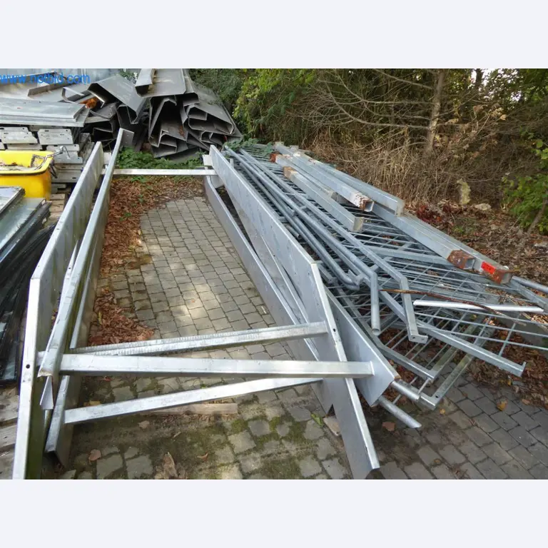 Máquinas en buen estado del sector del diseño de interiores y la construcción-2