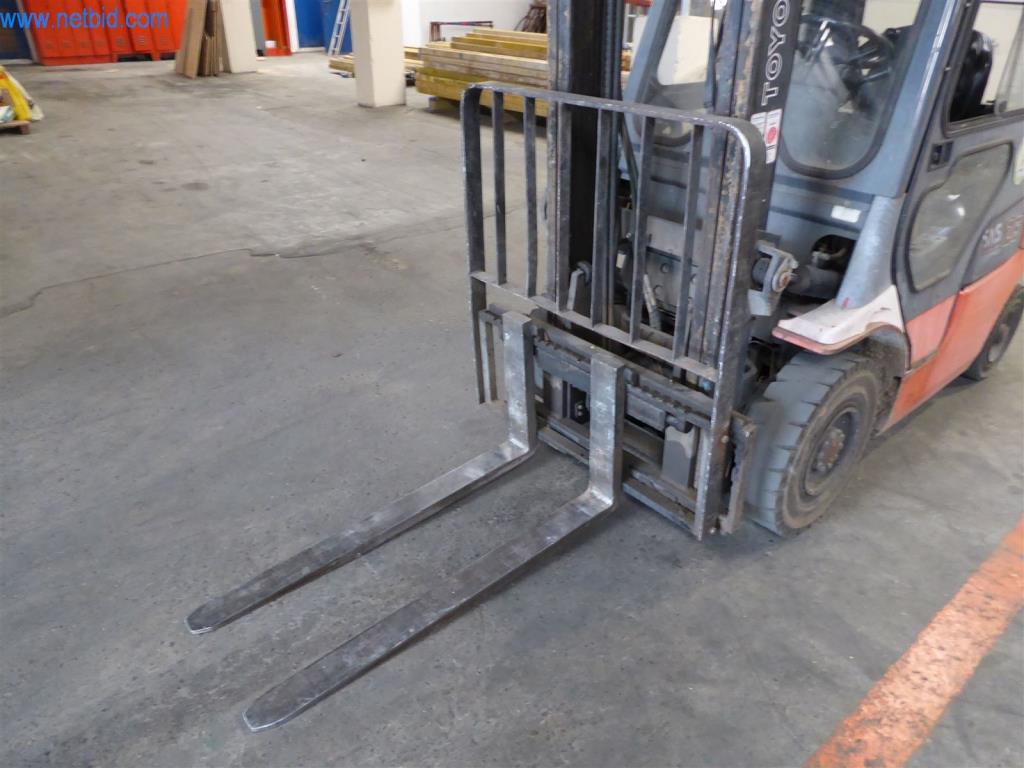 Máquinas en buen estado del sector del diseño de interiores y la construcción-9