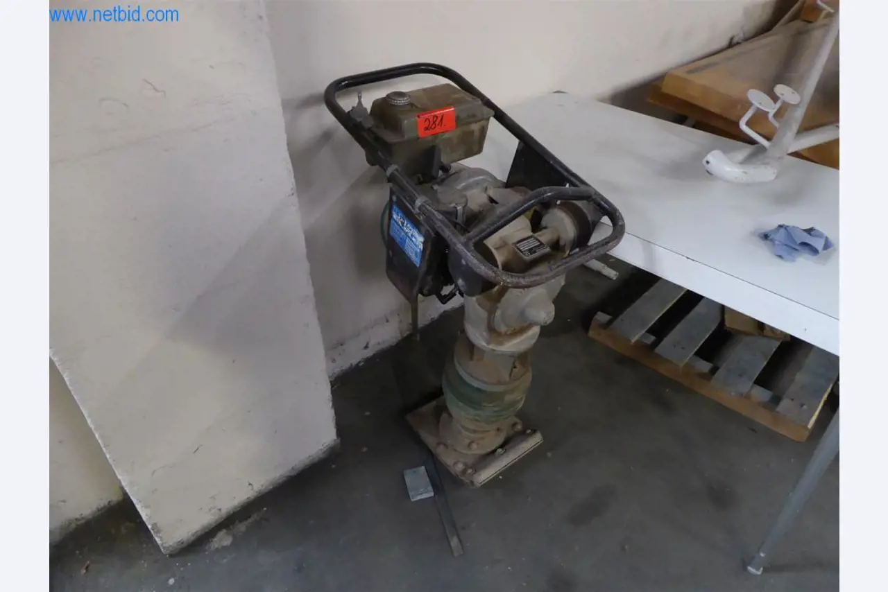 Gepflegte Maschinen aus dem Bereich Innenausbau und Bauhandwerk-1