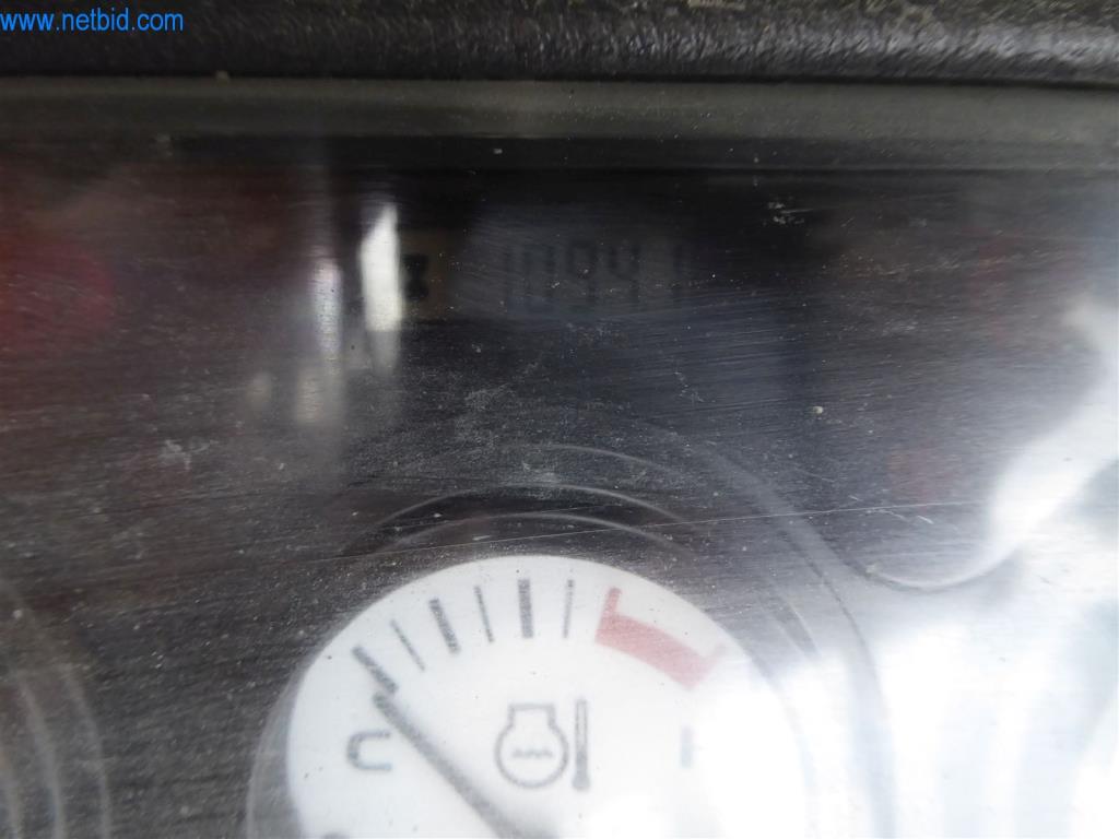 Máquinas bem conservadas do sector da decoração de interiores e da construção-8