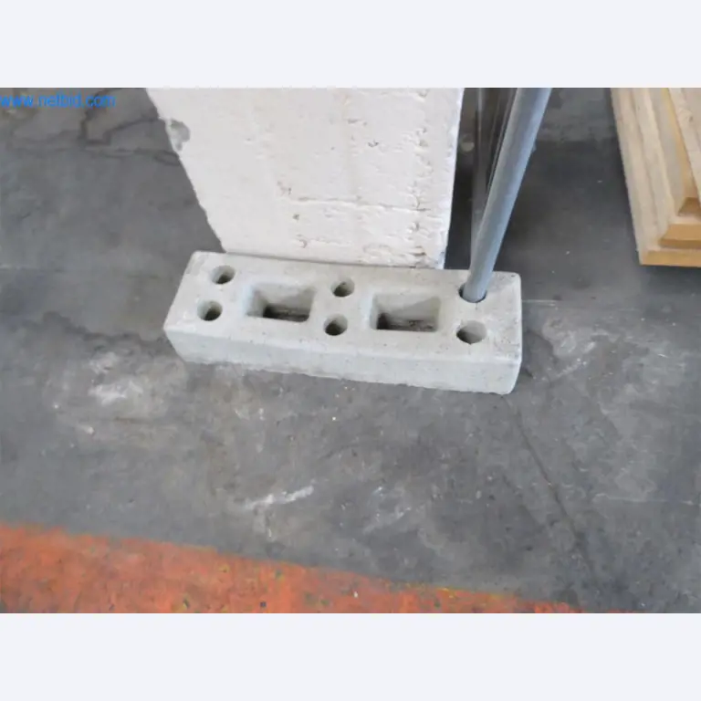 Dobře udržované stroje z oblasti interiérového designu a stavebnictví-2