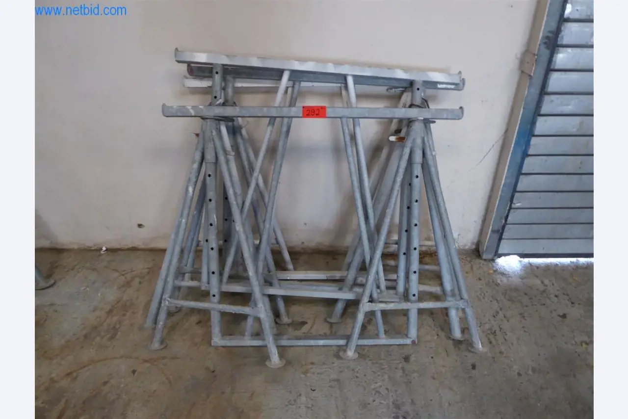 Dobro vzdrževani stroji iz sektorja notranjega oblikovanja in gradbeništva-1