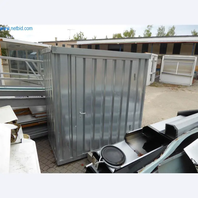 Dobro vzdrževani stroji iz sektorja notranjega oblikovanja in gradbeništva-2