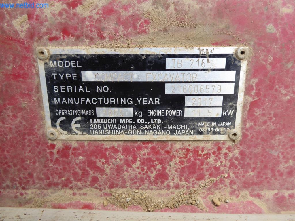 Máquinas bem conservadas do sector da decoração de interiores e da construção-5