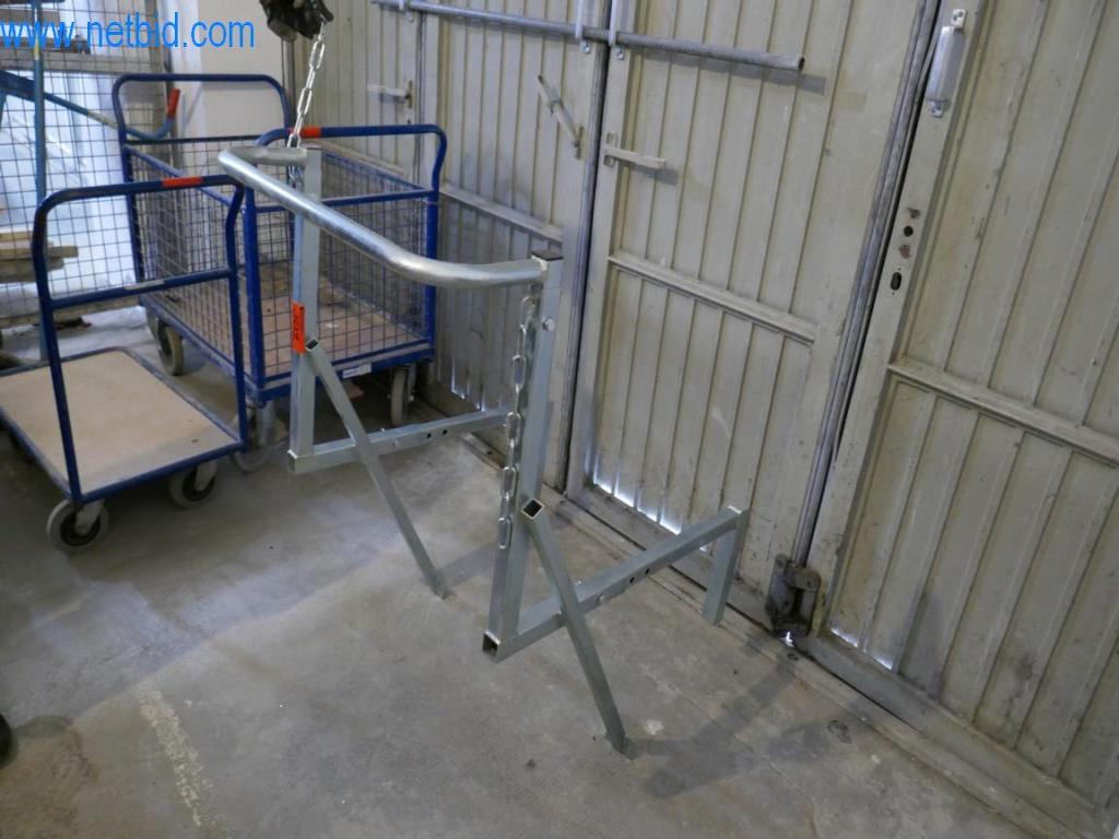 Dobro vzdrževani stroji iz sektorja notranjega oblikovanja in gradbeništva-1