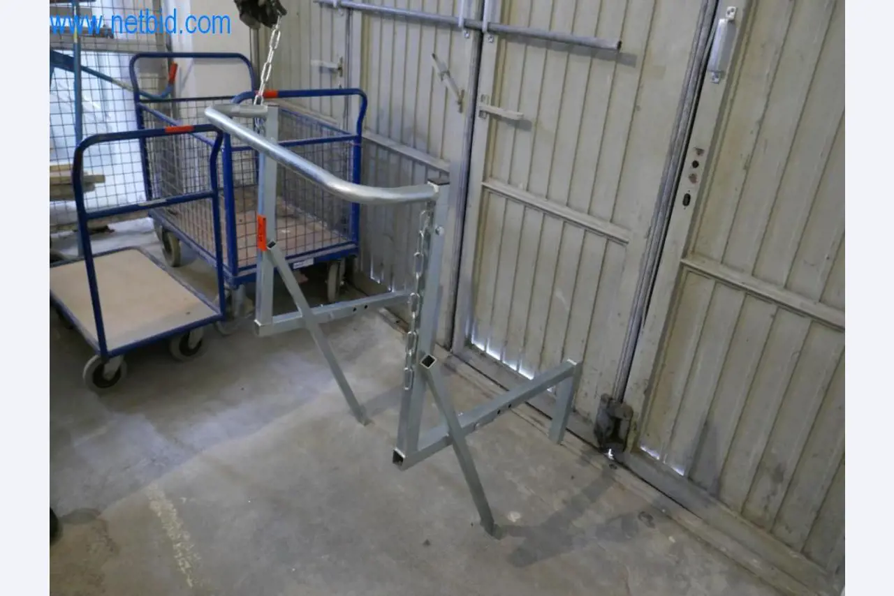 Máquinas en buen estado del sector del diseño de interiores y la construcción-1