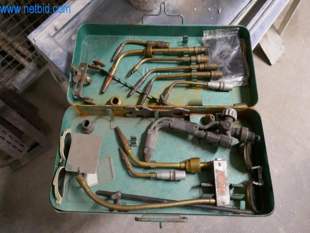 Máquinas en buen estado del sector del diseño de interiores y la construcción-2