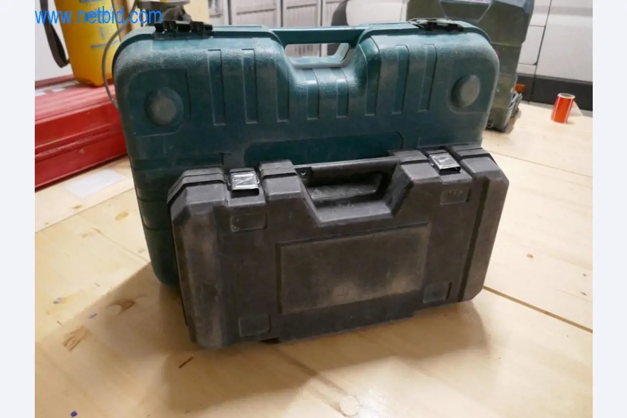 Well-maintained machines from the interior finishing and building trades sector-7
