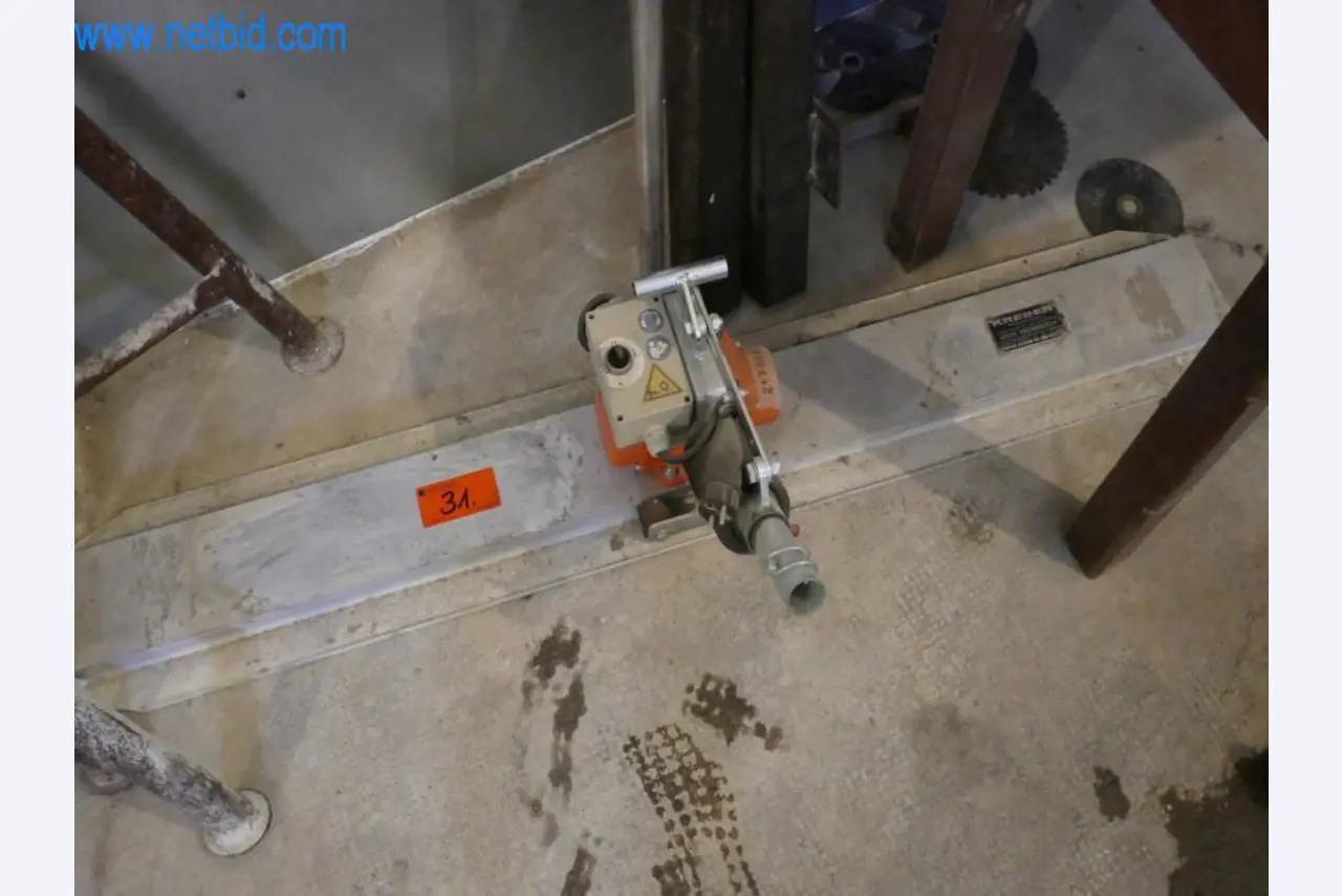 Máquinas en buen estado del sector del diseño de interiores y la construcción-1