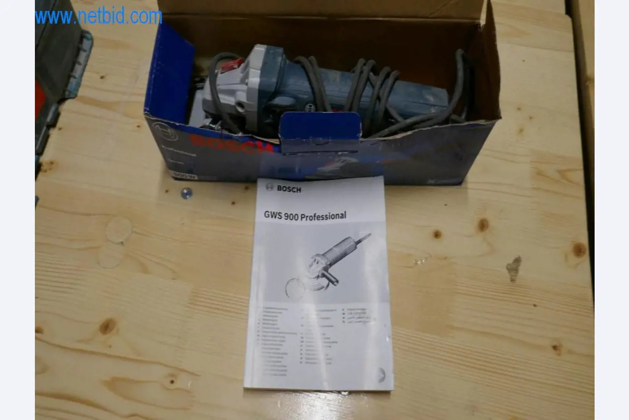 Dobře udržované stroje z oblasti interiérového designu a stavebnictví-4