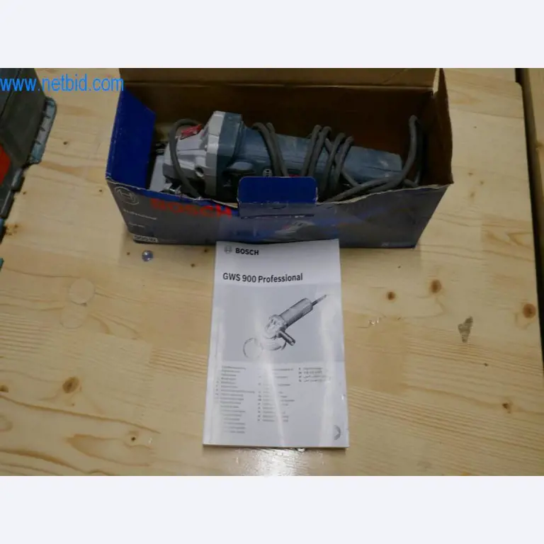 Dobře udržované stroje z oblasti interiérového designu a stavebnictví-4