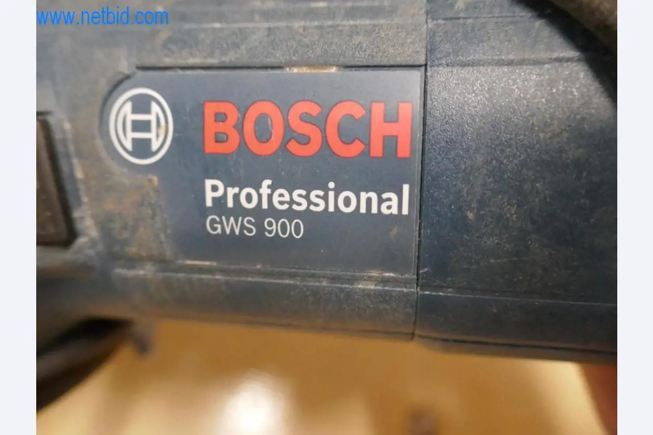 Dobře udržované stroje z oblasti interiérového designu a stavebnictví-5