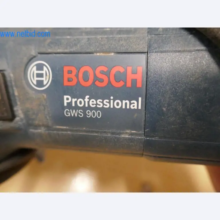 Dobře udržované stroje z oblasti interiérového designu a stavebnictví-5