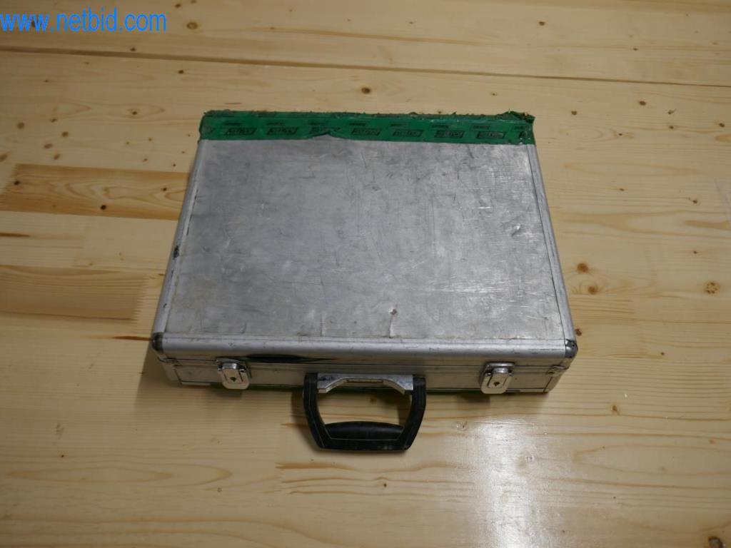 Dobro vzdrževani stroji iz sektorja notranjega oblikovanja in gradbeništva-6