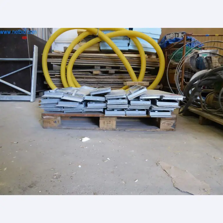 Well-maintained machines from the interior finishing and building trades sector-2