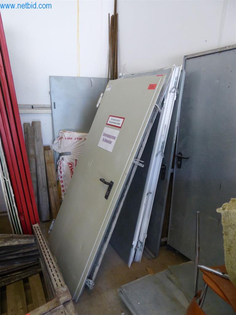 Dobře udržované stroje z oblasti interiérového designu a stavebnictví-1