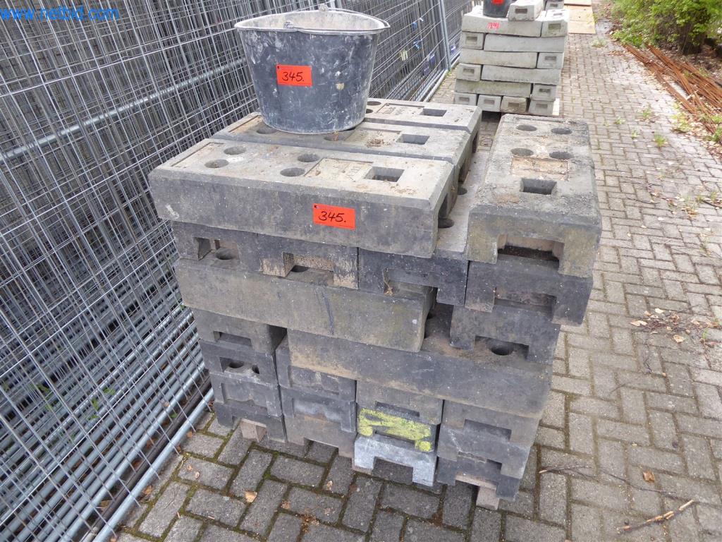 Dobro vzdrževani stroji iz sektorja notranjega oblikovanja in gradbeništva-2