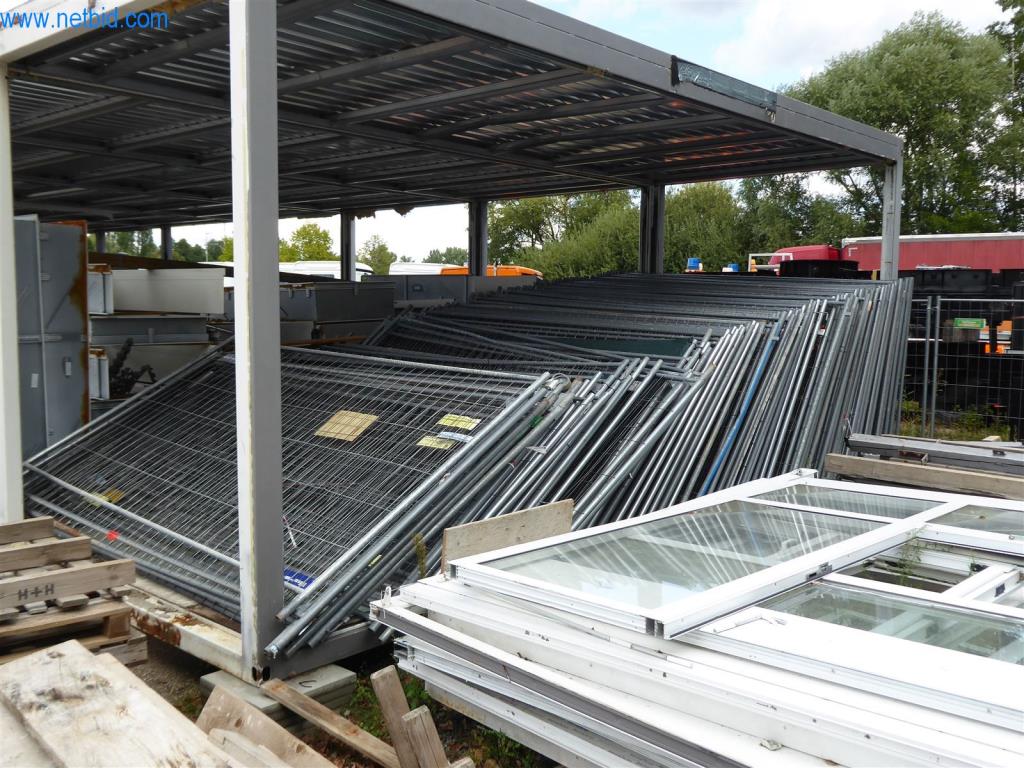 Dobro vzdrževani stroji iz sektorja notranjega oblikovanja in gradbeništva-1