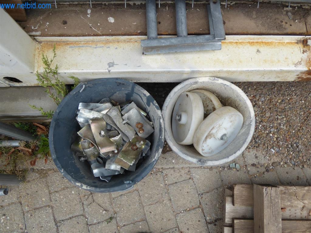 Dobro vzdrževani stroji iz sektorja notranjega oblikovanja in gradbeništva-4