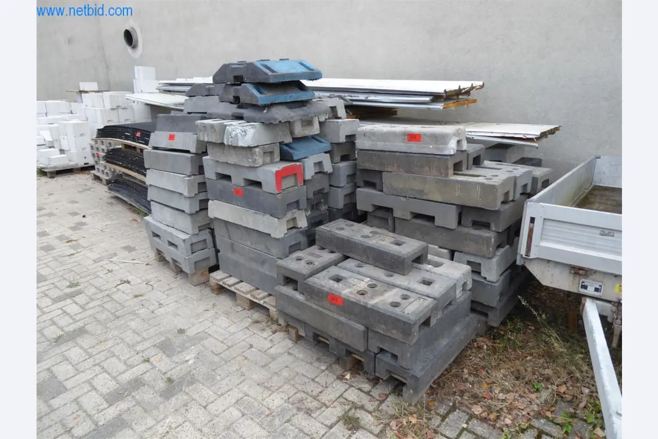 Well-maintained machines from the interior finishing and building trades sector-6